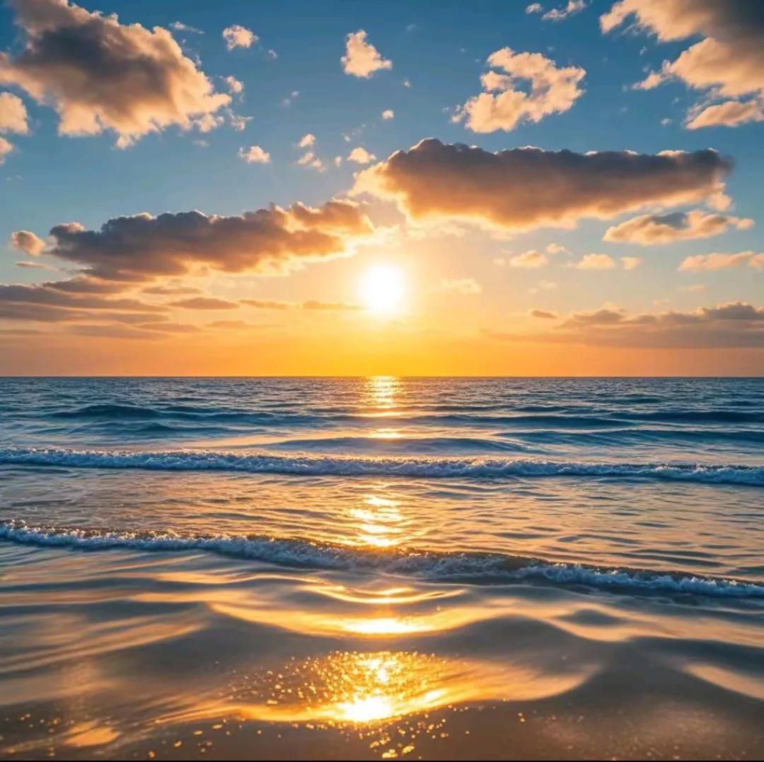 上联：月落西山大地暗；请接下联日升东海九天明。