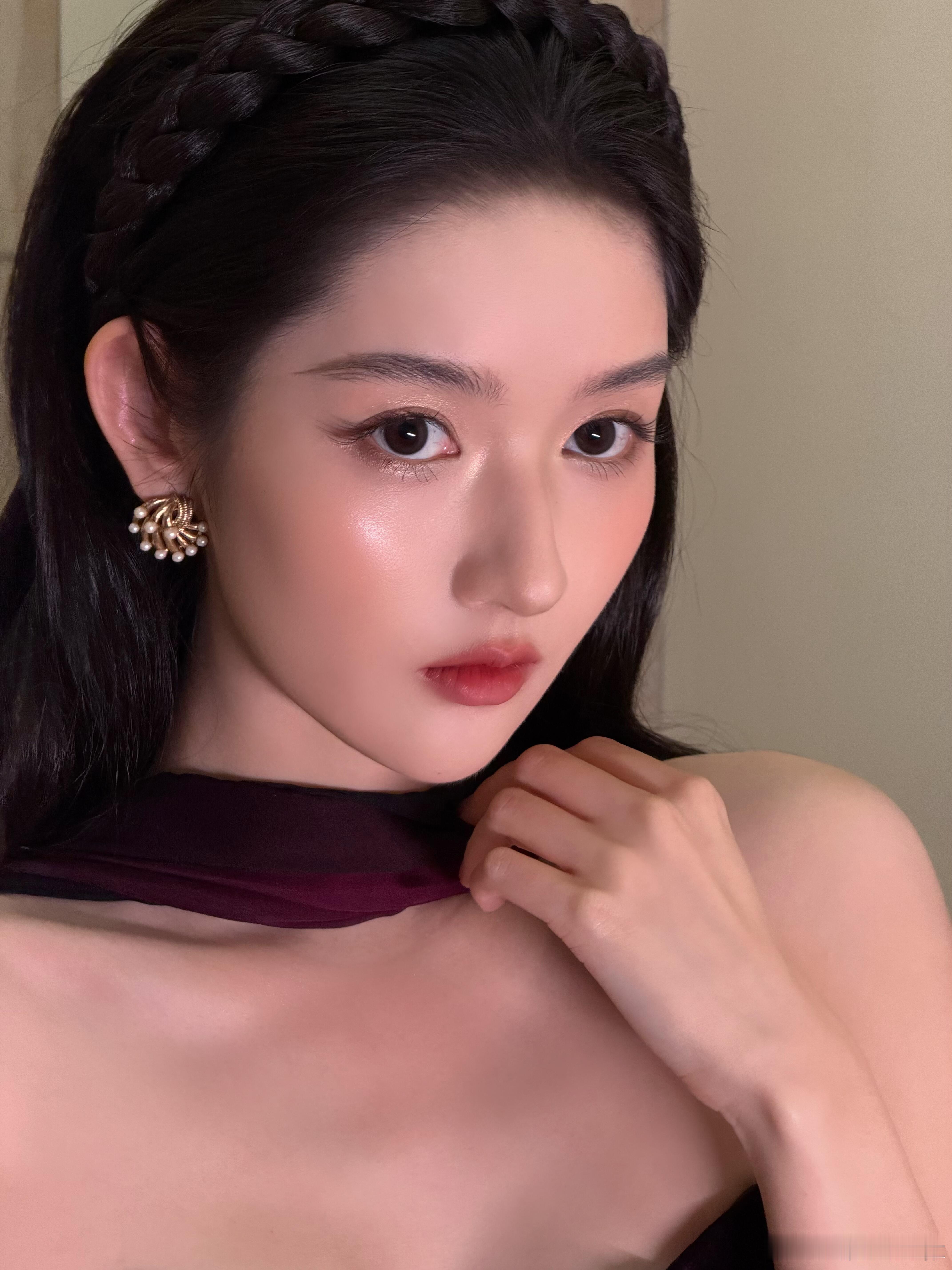 王玉雯：早就说了不要因为搞笑女搞笑就忽略颜值[爱慕] ​​​