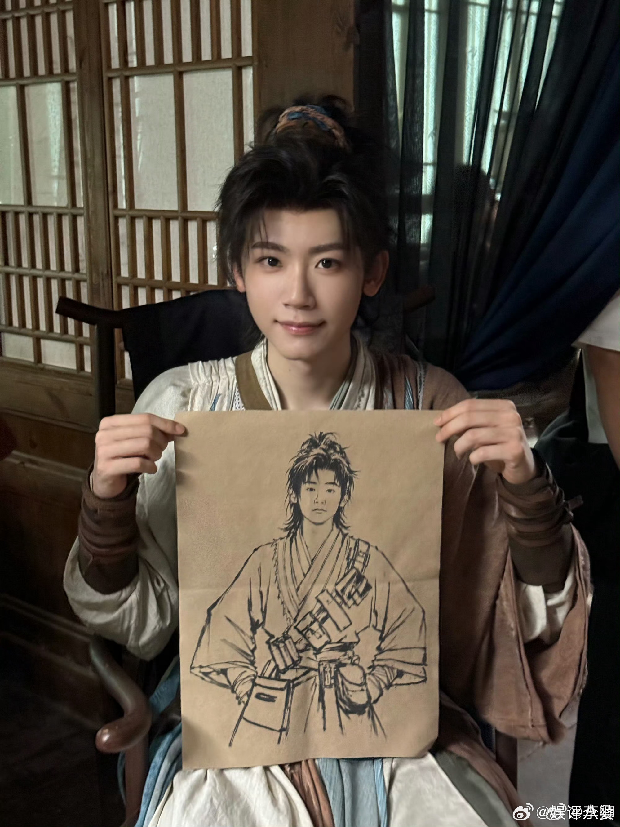 历时百多天从冬拍到夏，演员写下长信诉说与司空摘星的故事，洒脱热忱的盗圣暂别江湖，