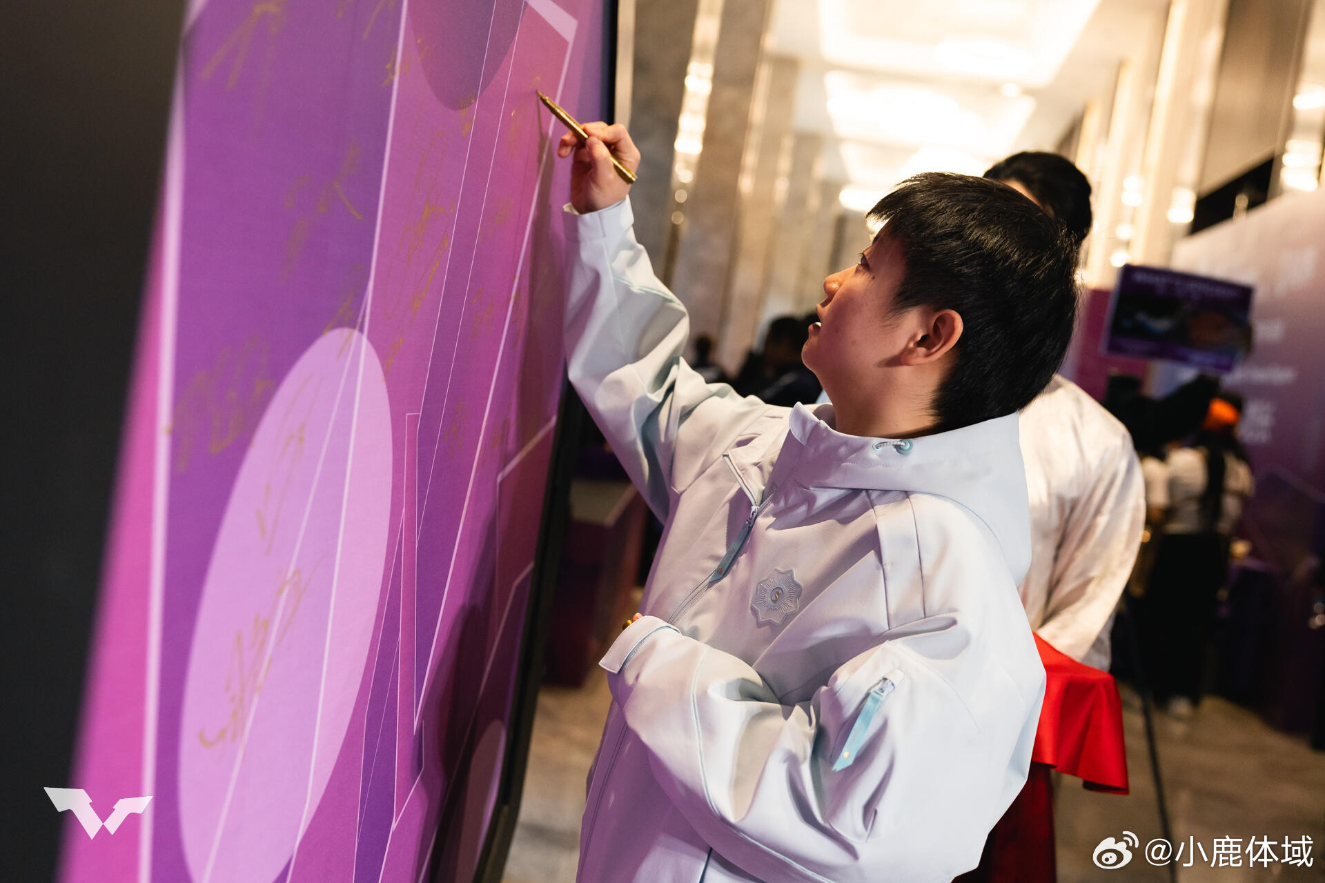 太可爱啦好像一个小丸子 