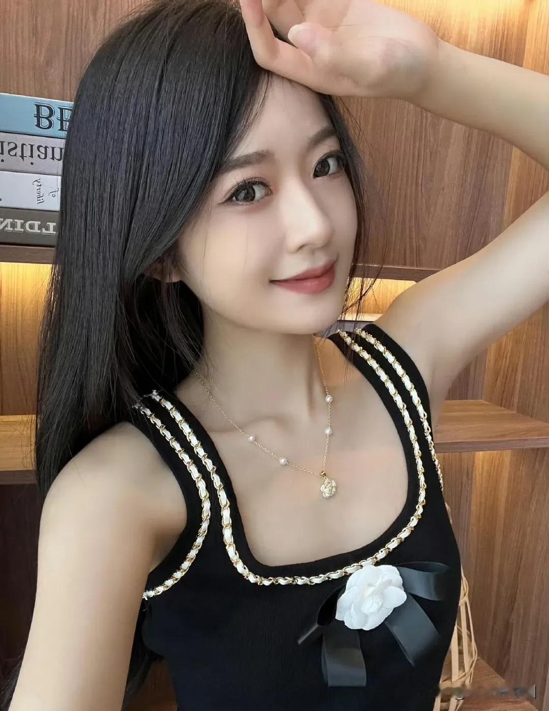 #一个女人的外貌重要吗#从某些方面来看，外貌有其重要性。首先，良好的外貌可能在初