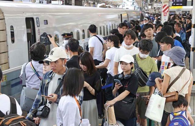 现在最抗拒中日开战的，既不是日本本土居民，也不是咱们国内的同胞，而是那些在日本长
