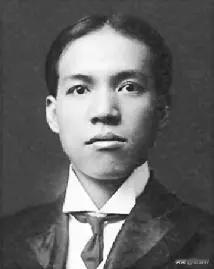 1926年，梁启超尿血不断，医生诊断出他的右肾存在肿瘤，必须立即切除。然而解剖之