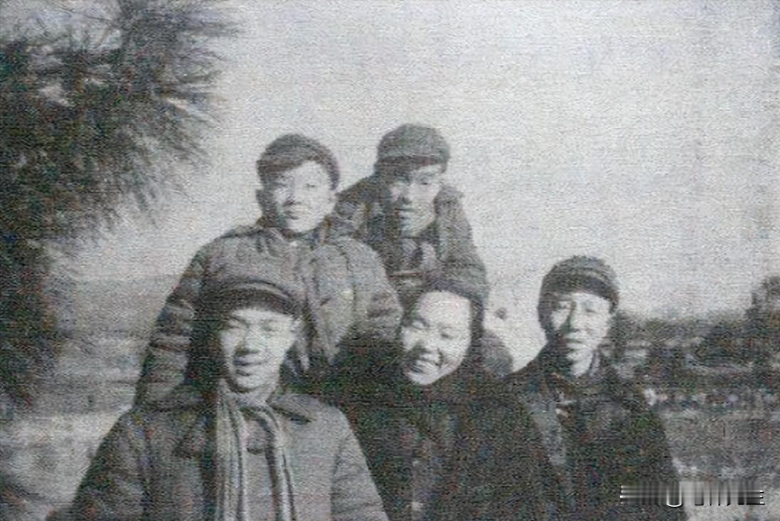 1937年，地主王学文突然发现一20岁女兵，昏倒在家门口。他四下看看无人，一下把