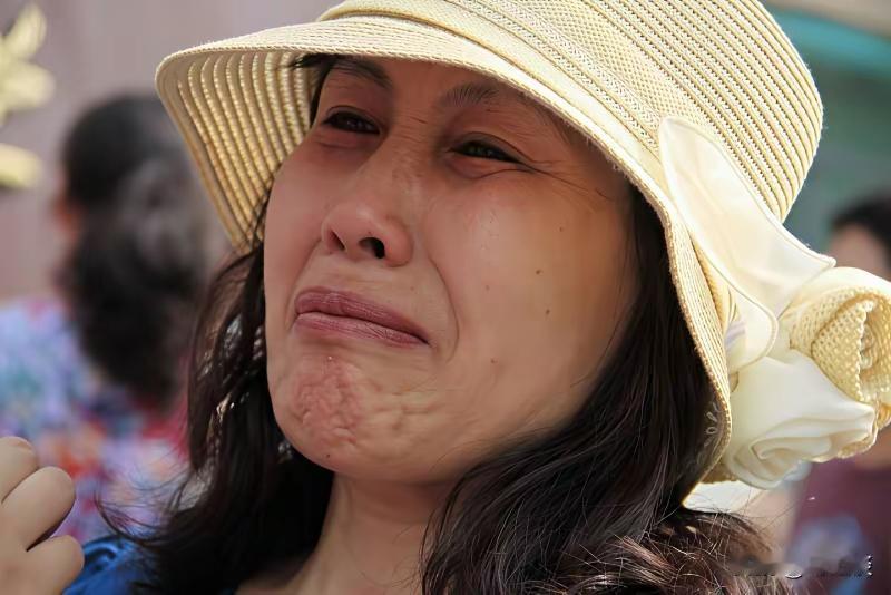 出轨的代价即将写进刑法？别急着鼓掌，这事没那么简单

出轨的代价即将写进刑法！这