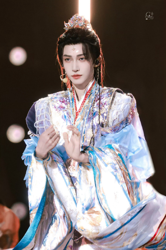 刘宇宁第七次参加东方风云榜 老粉真的越看越骄傲！见证他从新人起步，一步步站稳脚跟