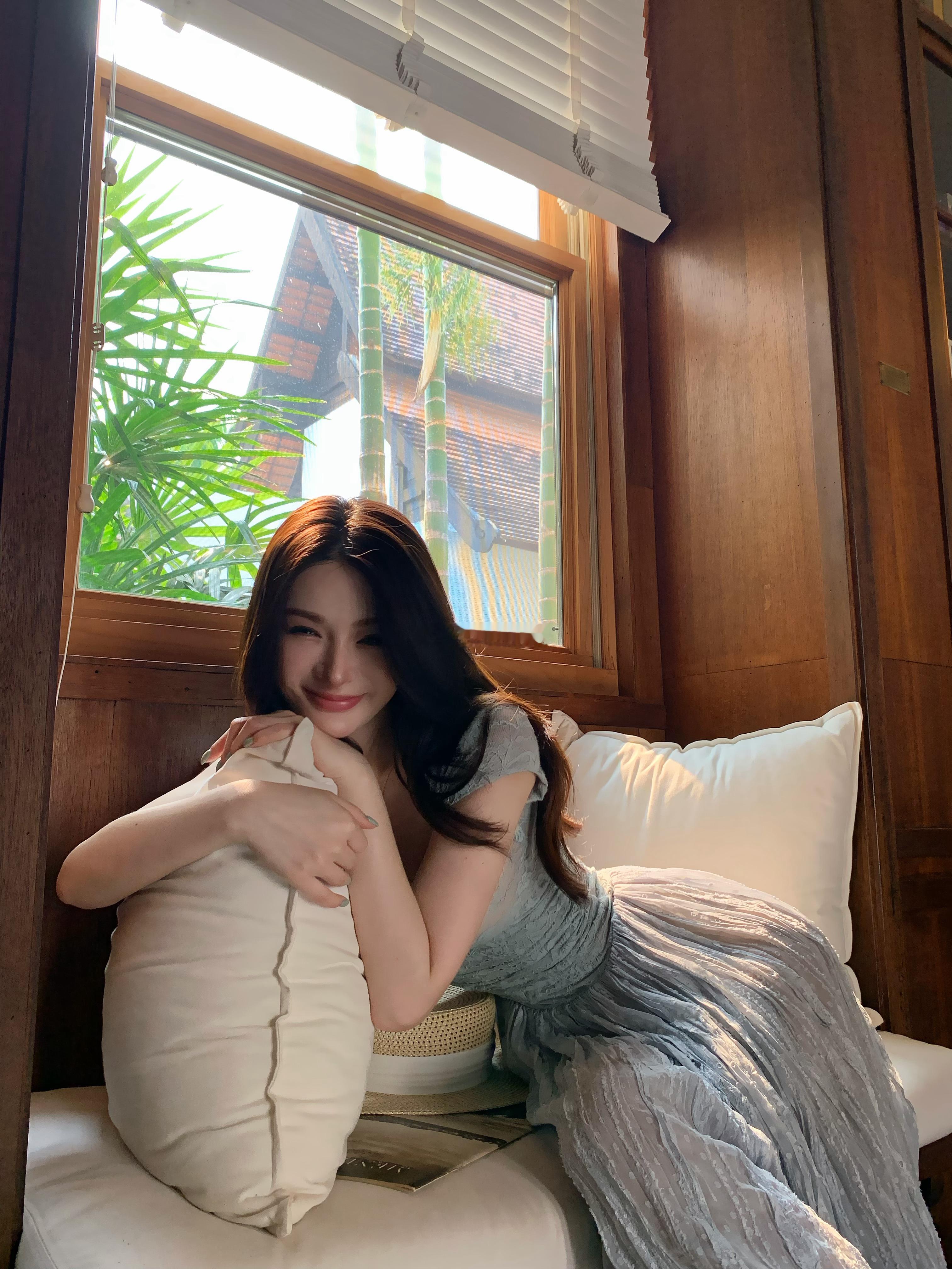 美滴美滴 送闺蜜们一件🪻（难得一件带袖子的小裙子好看的版型 领口和袖子都改了3