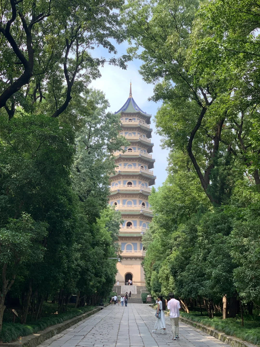南京会惩罚任何一个不做攻略的人。。。