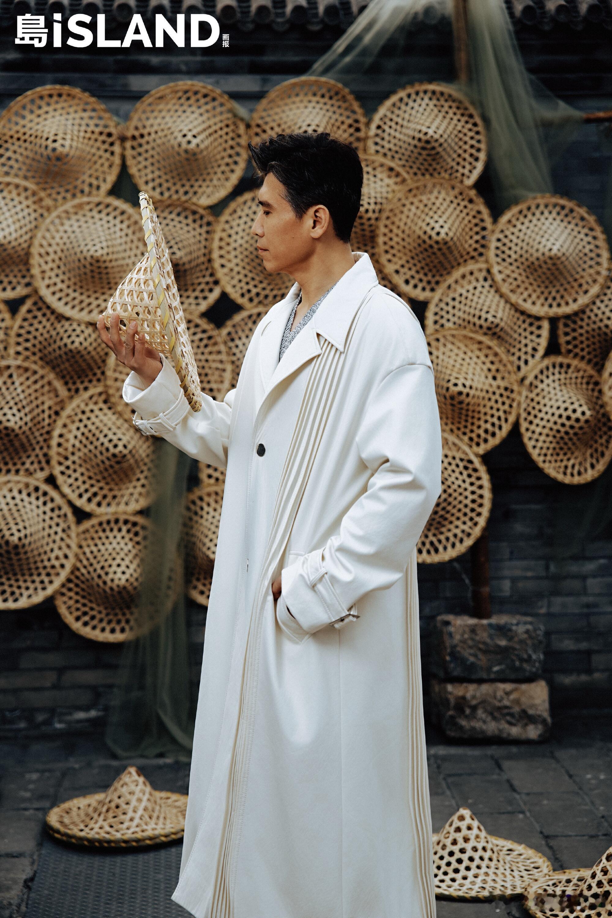 李雪琴说李乃文人老了啥都敢两大梗王同台也太绝了！李雪琴吐槽犀利又有趣，李乃文接梗