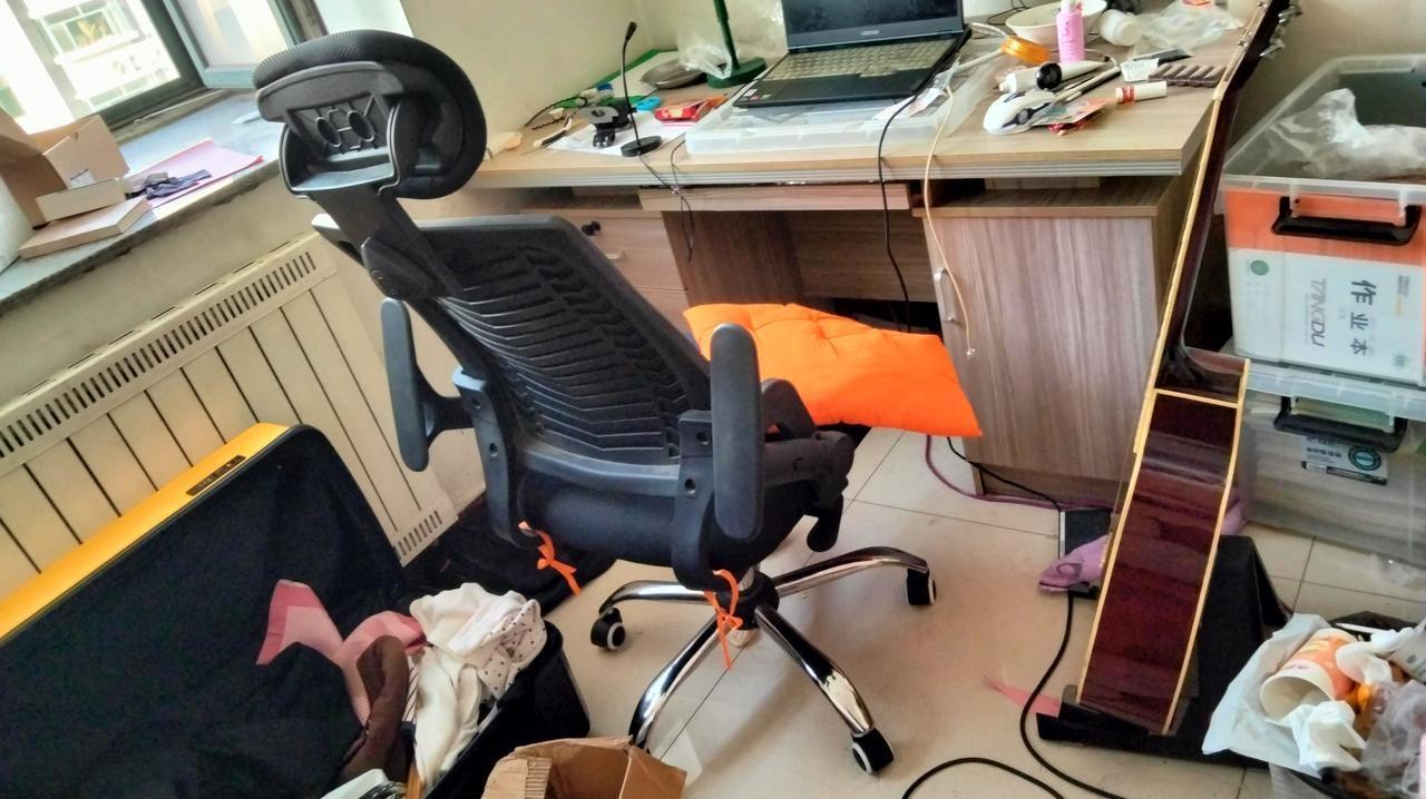 家有儿子的注意了！我最近可真是有苦难言。儿子带女朋友来家里住了一个多月，这姑娘可