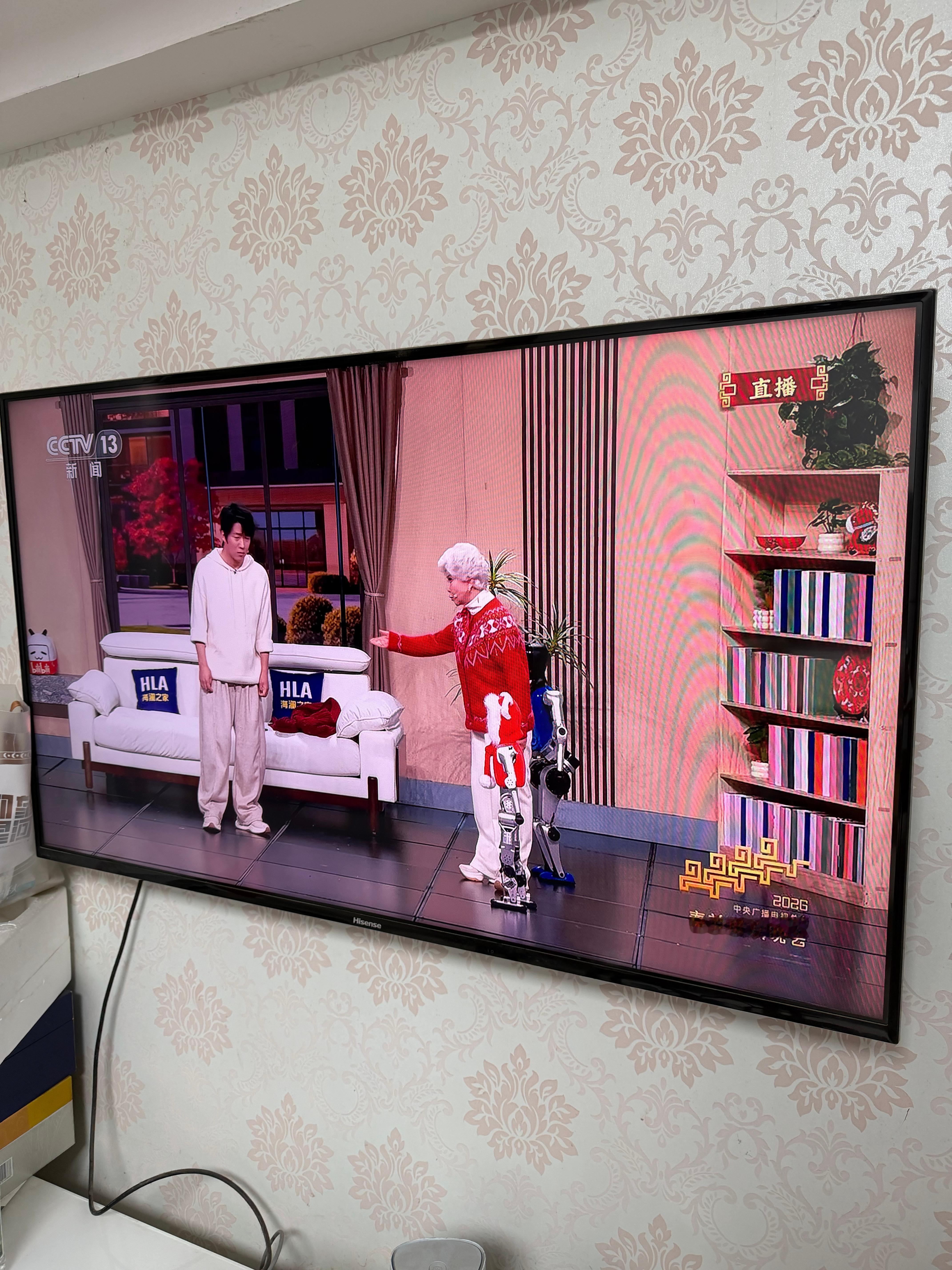 春晚这叫什么节目？上来就电视购物，广告疯狂植入？春晚