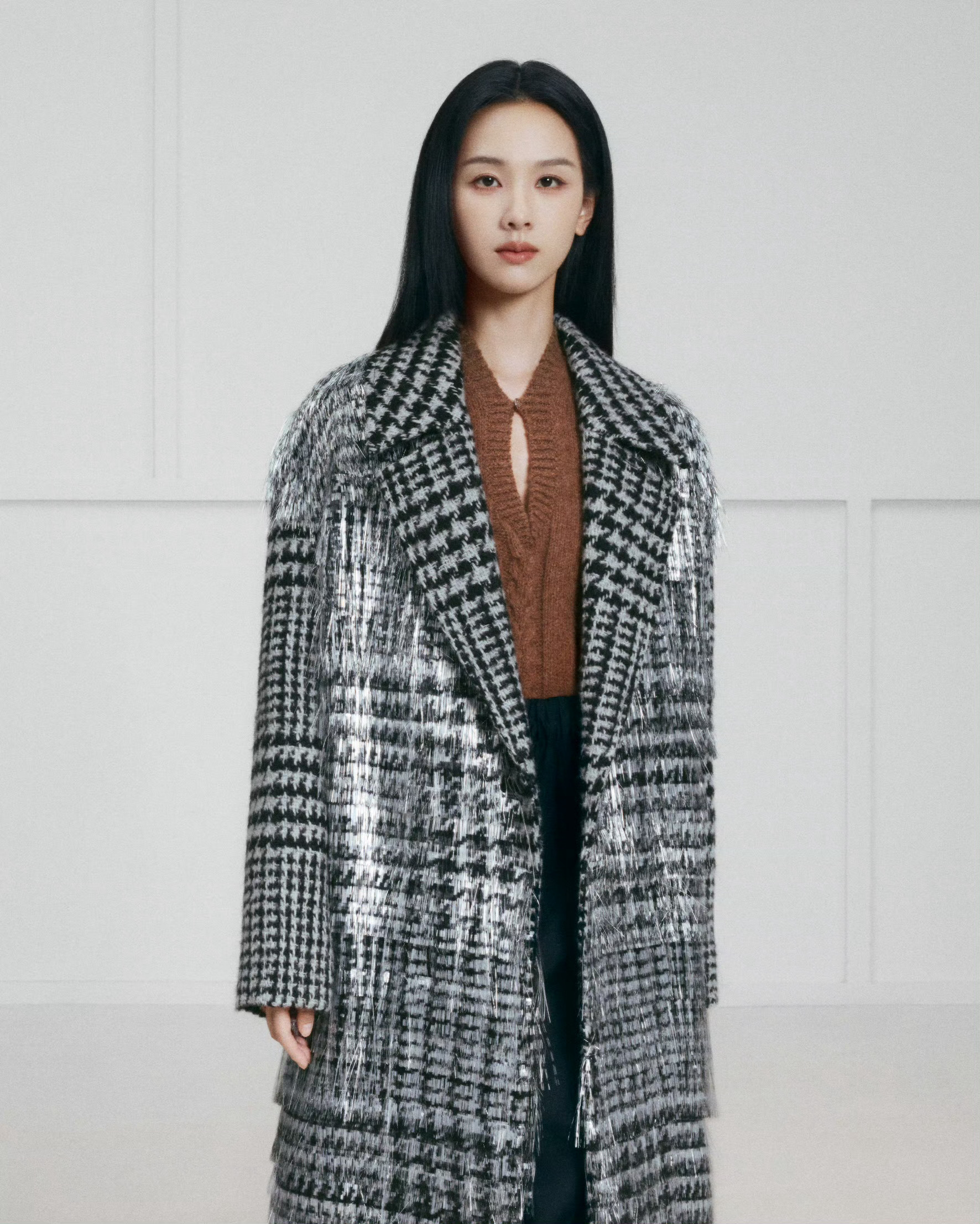 陈都灵、陈哲远演绎LOEWE2025七夕特别系列及 2025秋冬系列作品 ​​​