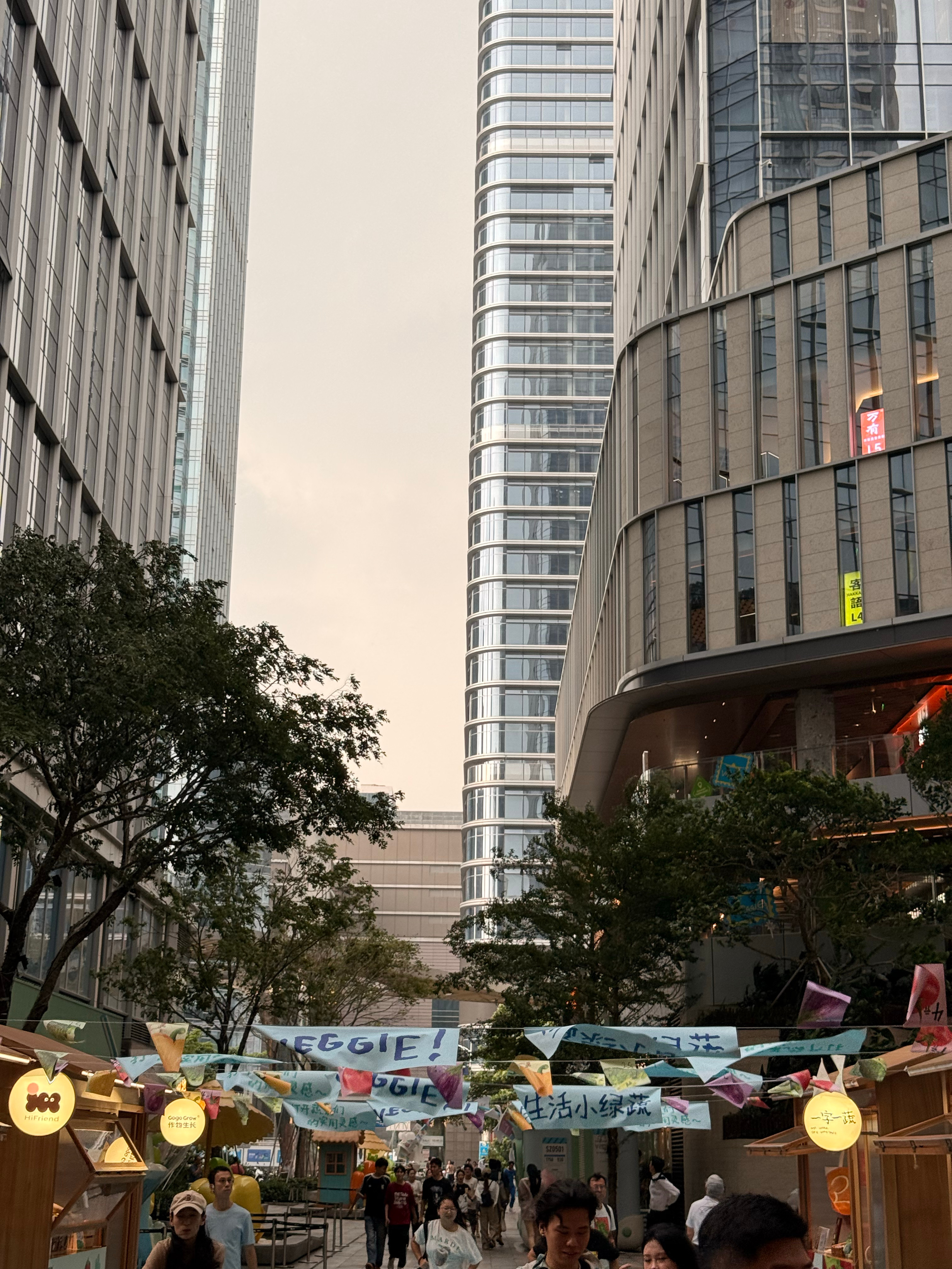 就两三分钟风来了 雨来了红霞登陆范围锁定 深圳·罗湖