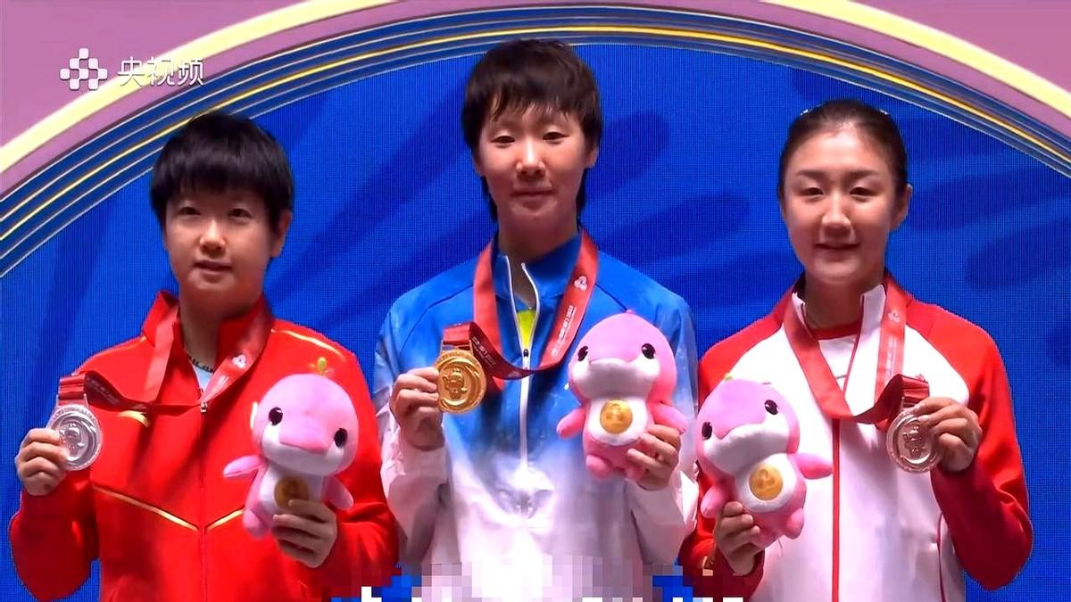 其实没人想得出，哦，原来冠军的秘诀竟然是“放空自己”。

王曼昱刚赢得WTT沙特