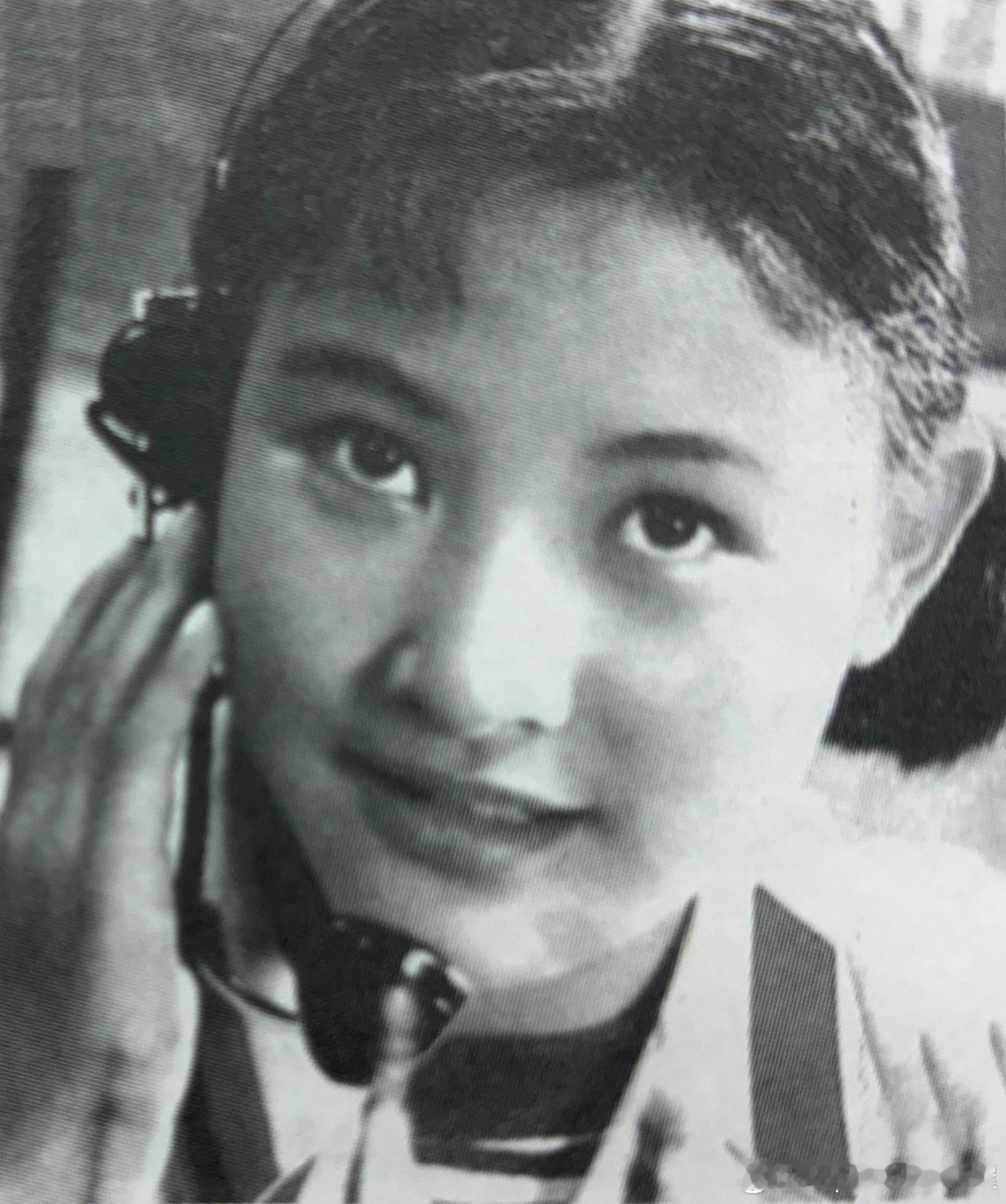 1977年陈冲在电影《青春》中饰演女主角亚妹历史影像