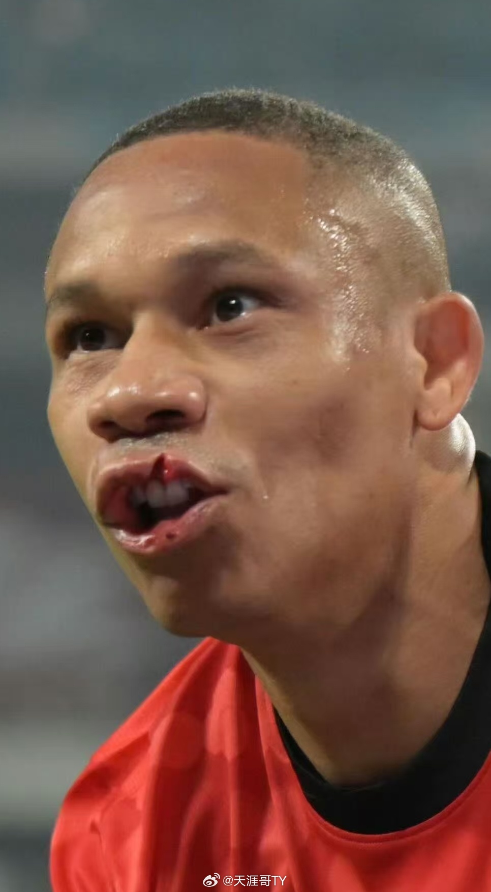 成都蓉城vs深圳新鹏城我擦青岛姆巴佩这么厉害吗？中超联赛