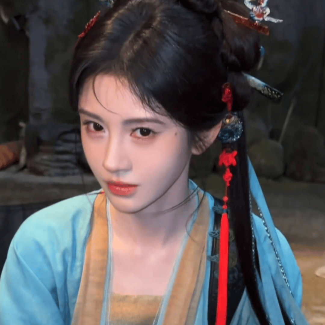 一想到今晚能看见鞠婧祎日子就好有盼头[流鼻血] ​​​