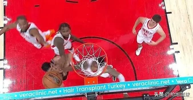 乌度卡玩火啊

火箭123-122热火，比赛第四节最后几秒，火箭领先1分，并握有