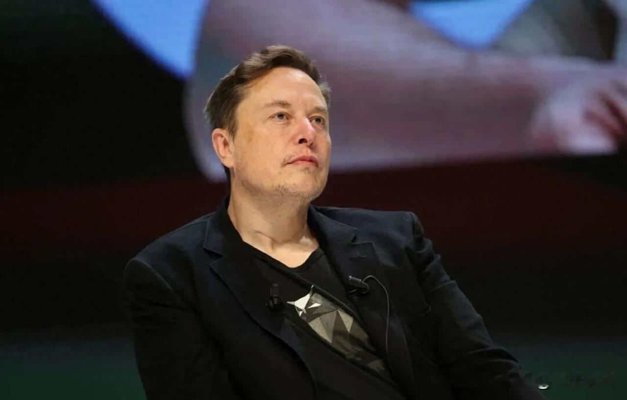 特斯拉不卖旗舰车了，利润砍掉一半，大家却抢着买股票。
这不是财报出了问题，是特斯