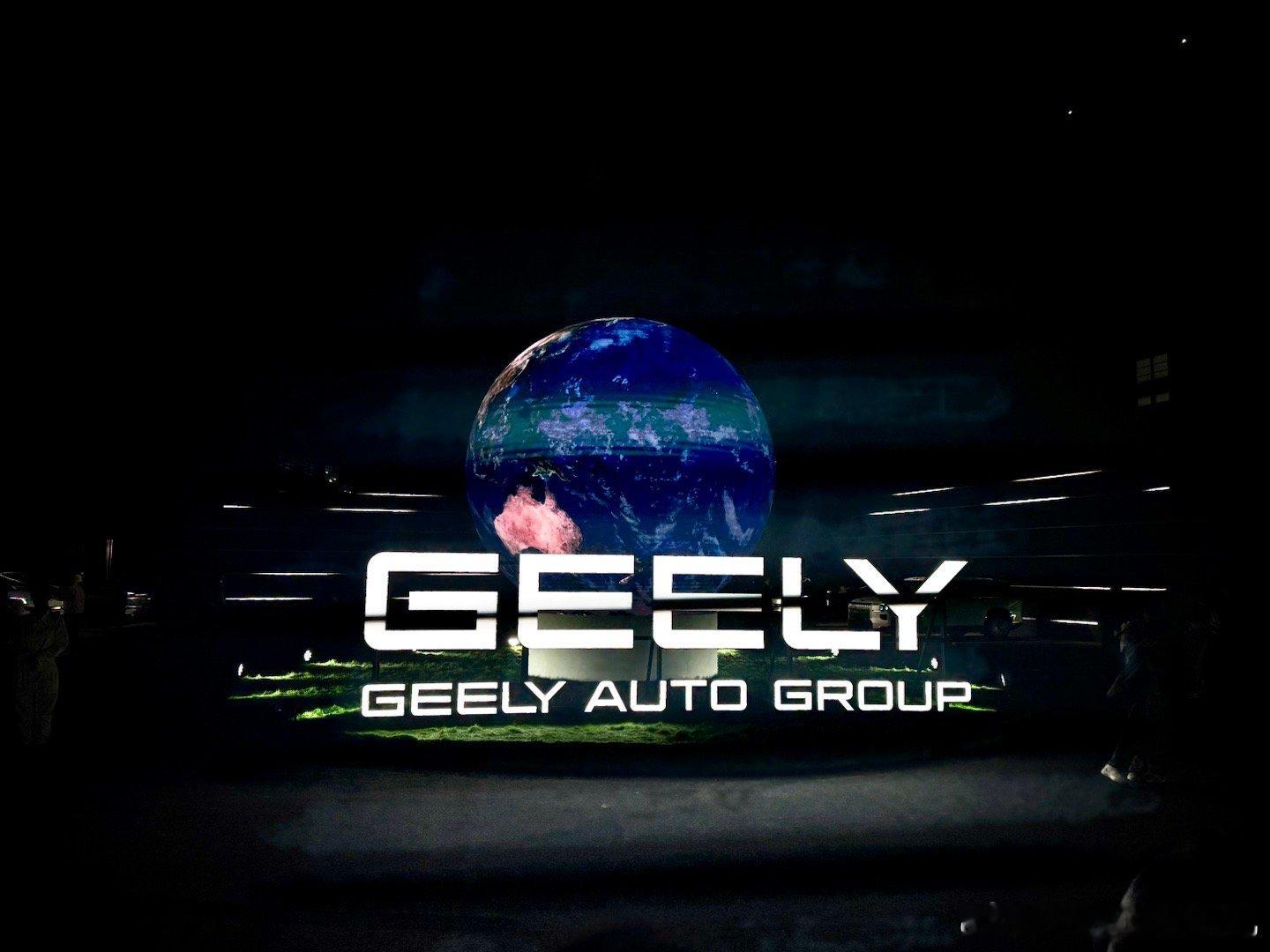 安全就是吉利今天来全球最大、测试功能最多的汽车安全试验室同时也了解到 每年12月