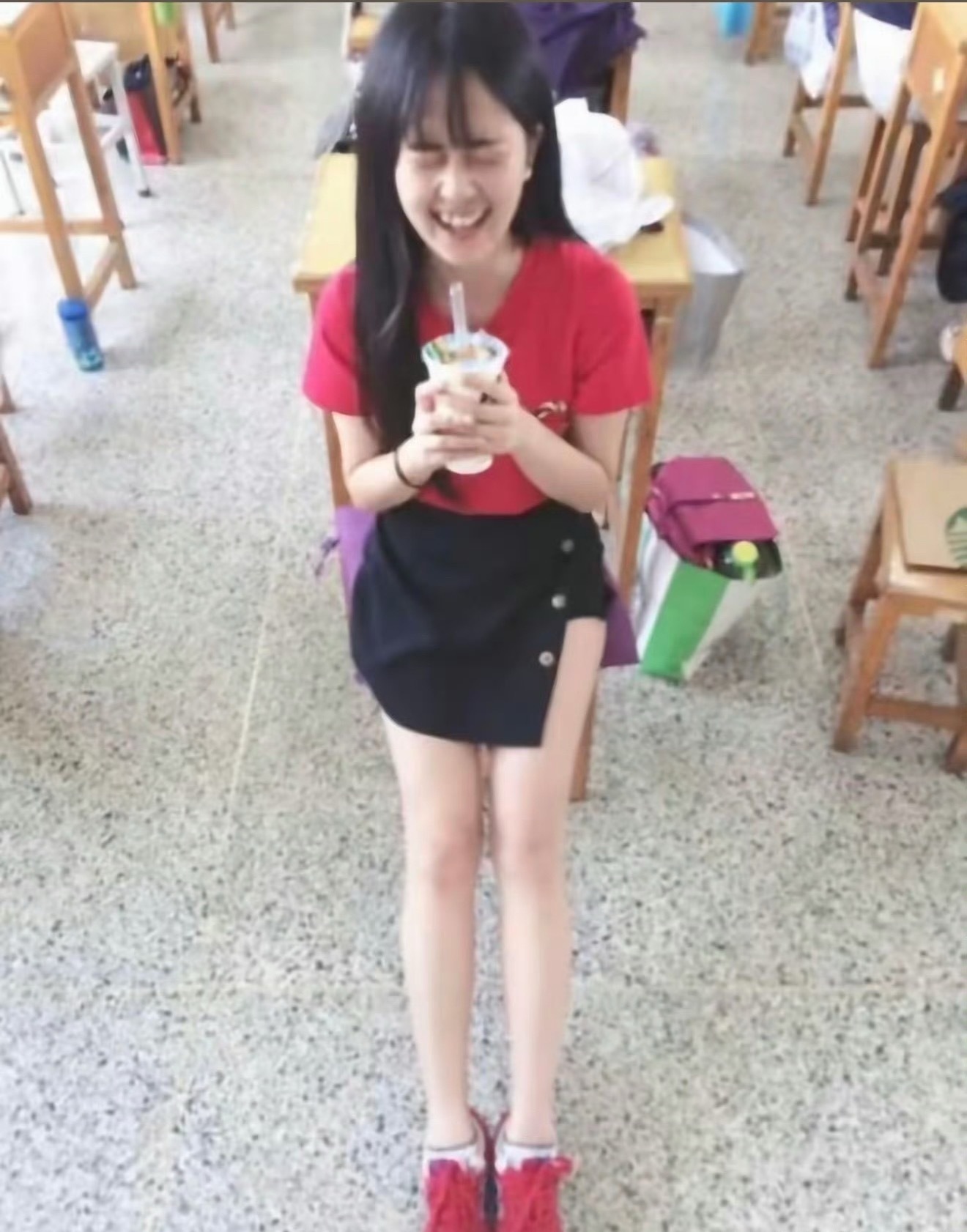 十年前的白鹿长这样 这还有人说她普？ 白鹿不希望外界纷扰影响莫离 