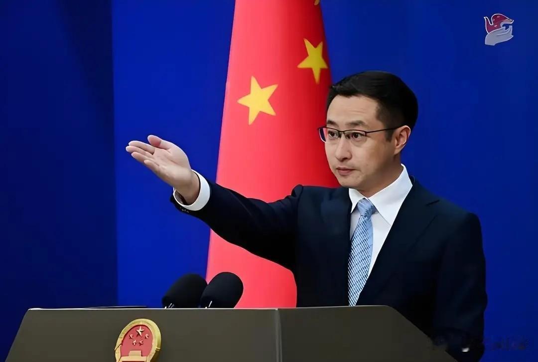 6月11日晚，中国外交部宣布对菲律宾国防部长特奥多罗及其配偶、子女实施制裁——禁
