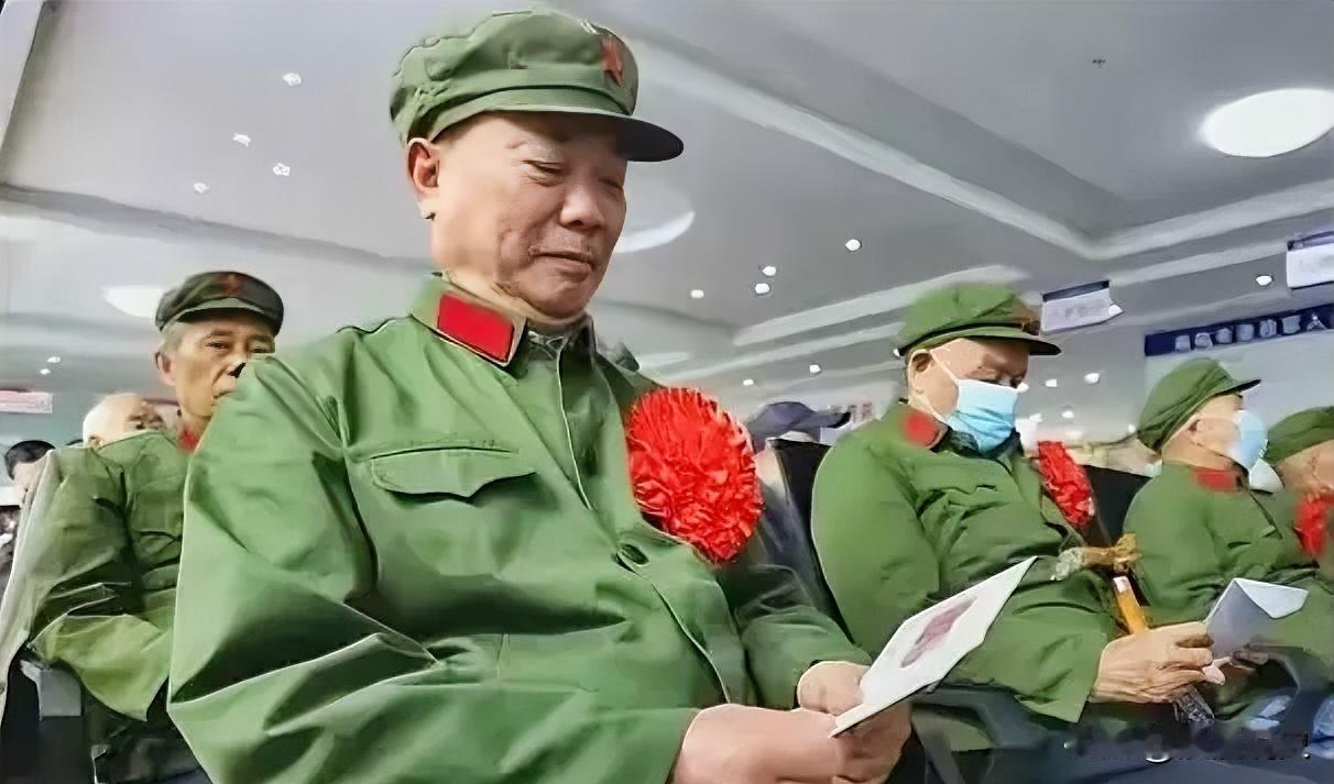 结合当下社会发展水平与民生保障现状，按照入伍年代划分补贴档次，是最为公平合理的实