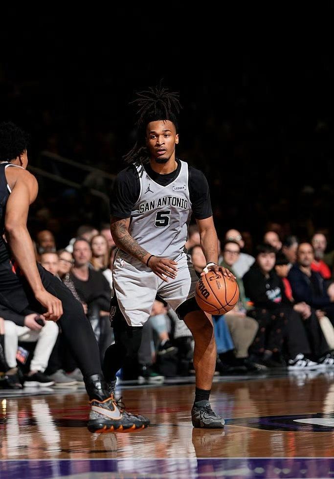 NBA作业必须加菜！明天马刺做客篮网，终于有一场可以酣畅淋漓的战斗了。主任整的1