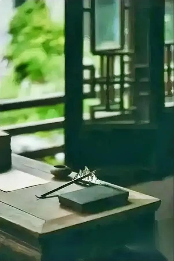 别小看沉默的人

他们可能是家族唯一希望

见过被笑穷折腾的表哥吗？当亲戚们围坐