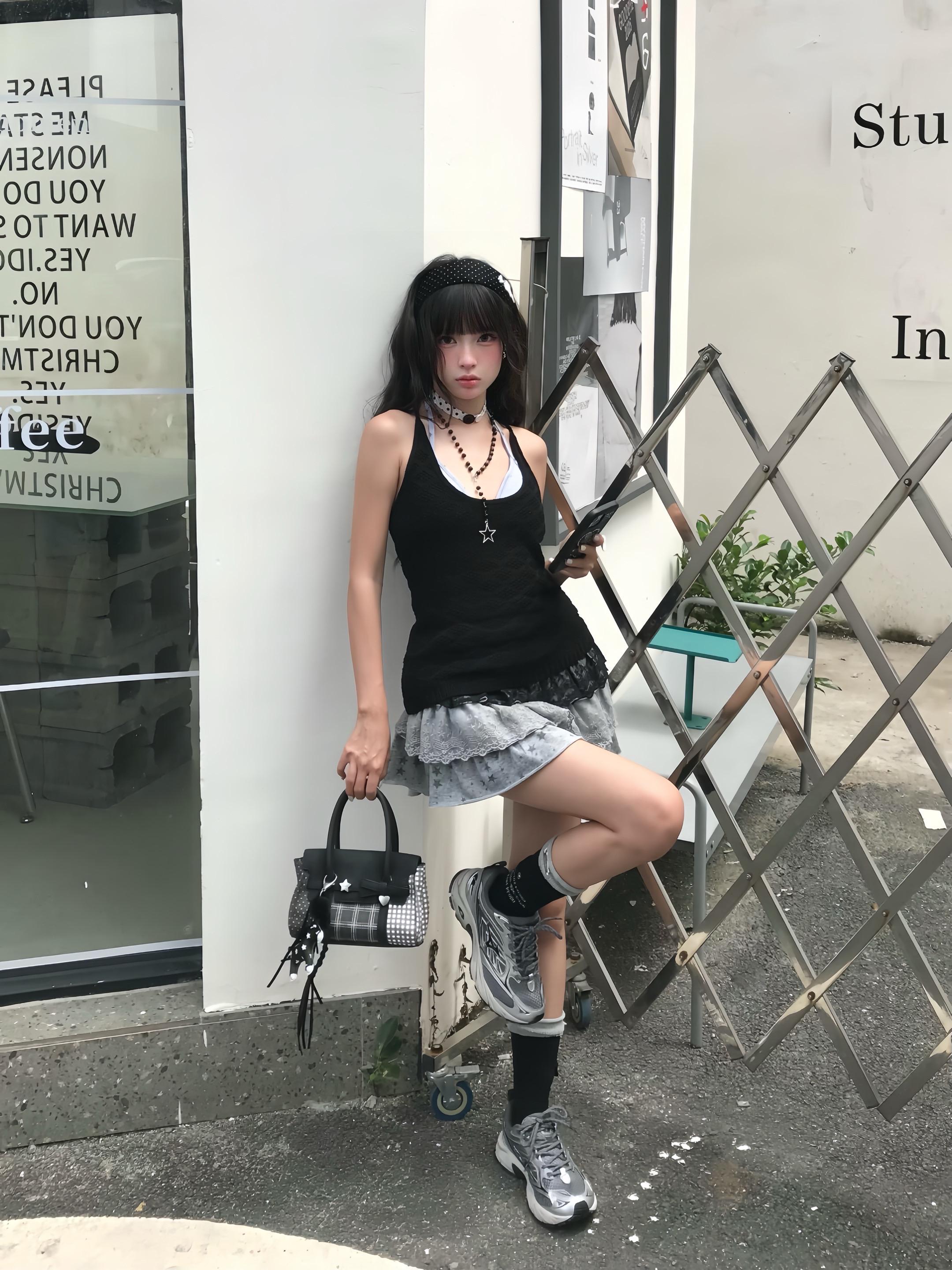 ⋆˚ 🖤 𝙎𝙤𝙛𝙩 𝙂𝙧𝙪𝙣𝙜𝙚 🦴⋆.°