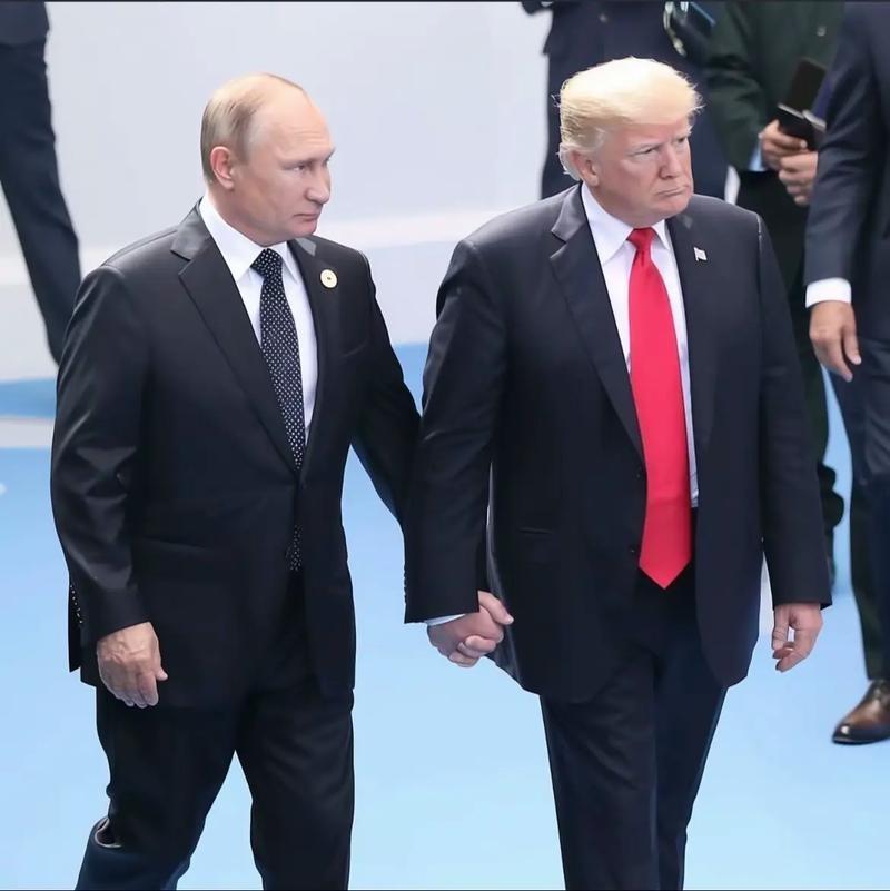 特朗普终于看透普京，不满俄军持续炮轰乌克兰，据美媒透露，美国正在考虑于本周之内对