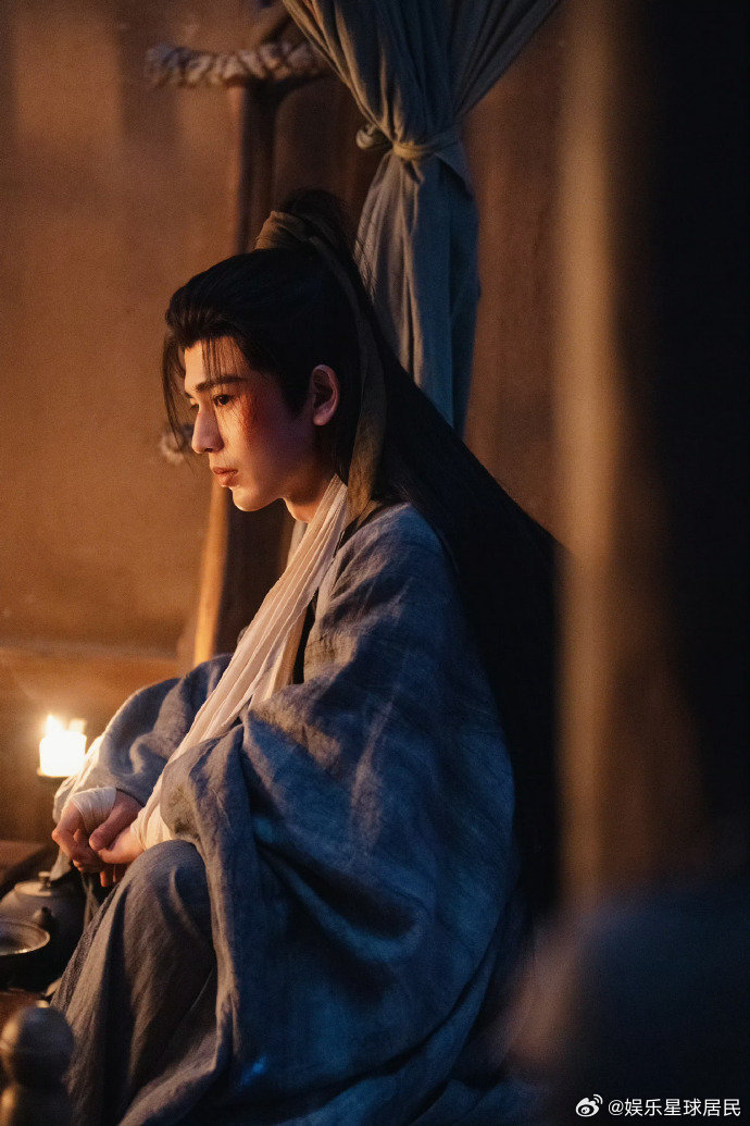 张凌赫古偶男妲己 言正只是保护色，谢征才是真大佬🙌表面病弱易碎，实则手握暗棋、