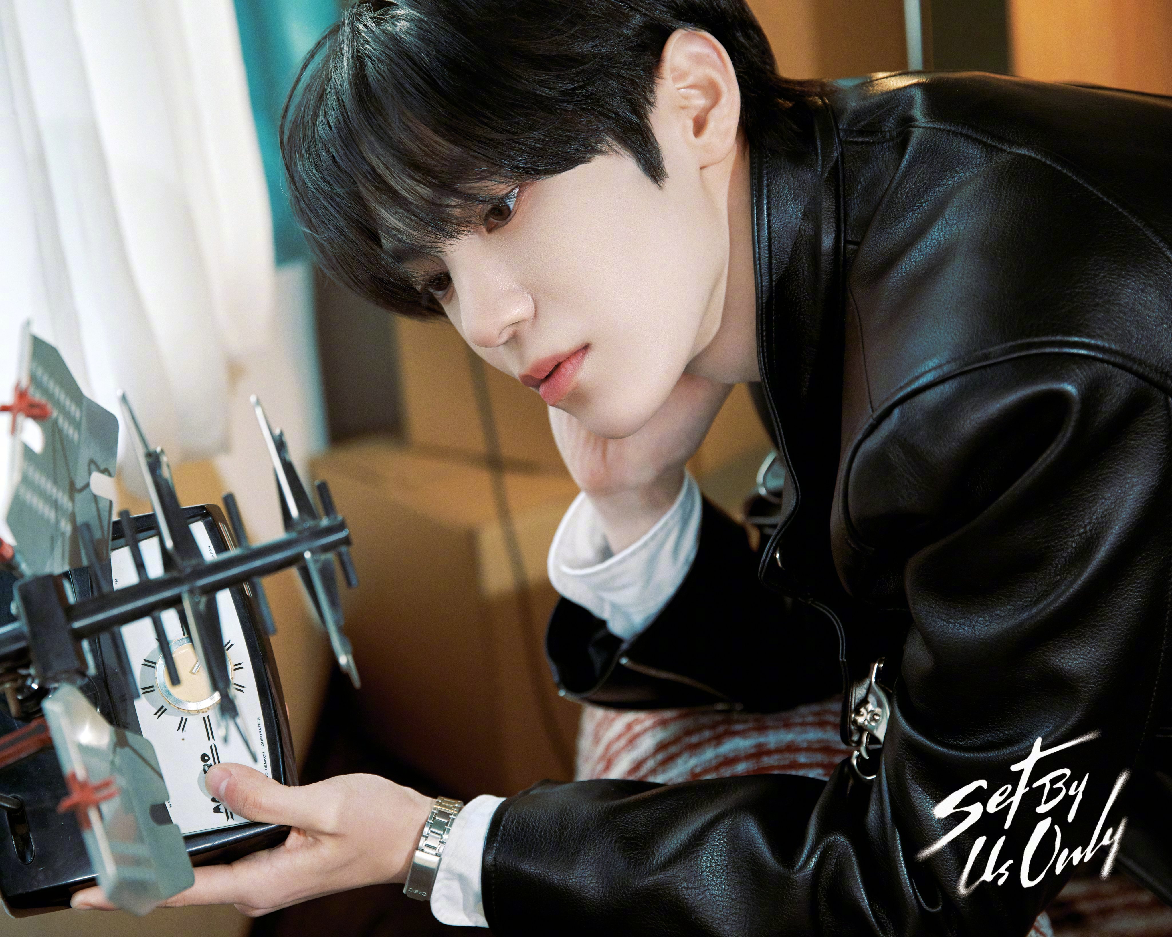 【Twi】TUNEXX 1ST MINI ALBUM [SET BY US ON