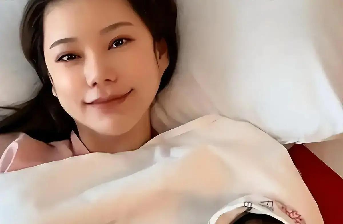 2025年9月斯坦福校园停车场，谷爱凌被三个陌生男人围堵辱骂推倒，鲜血直流的那一