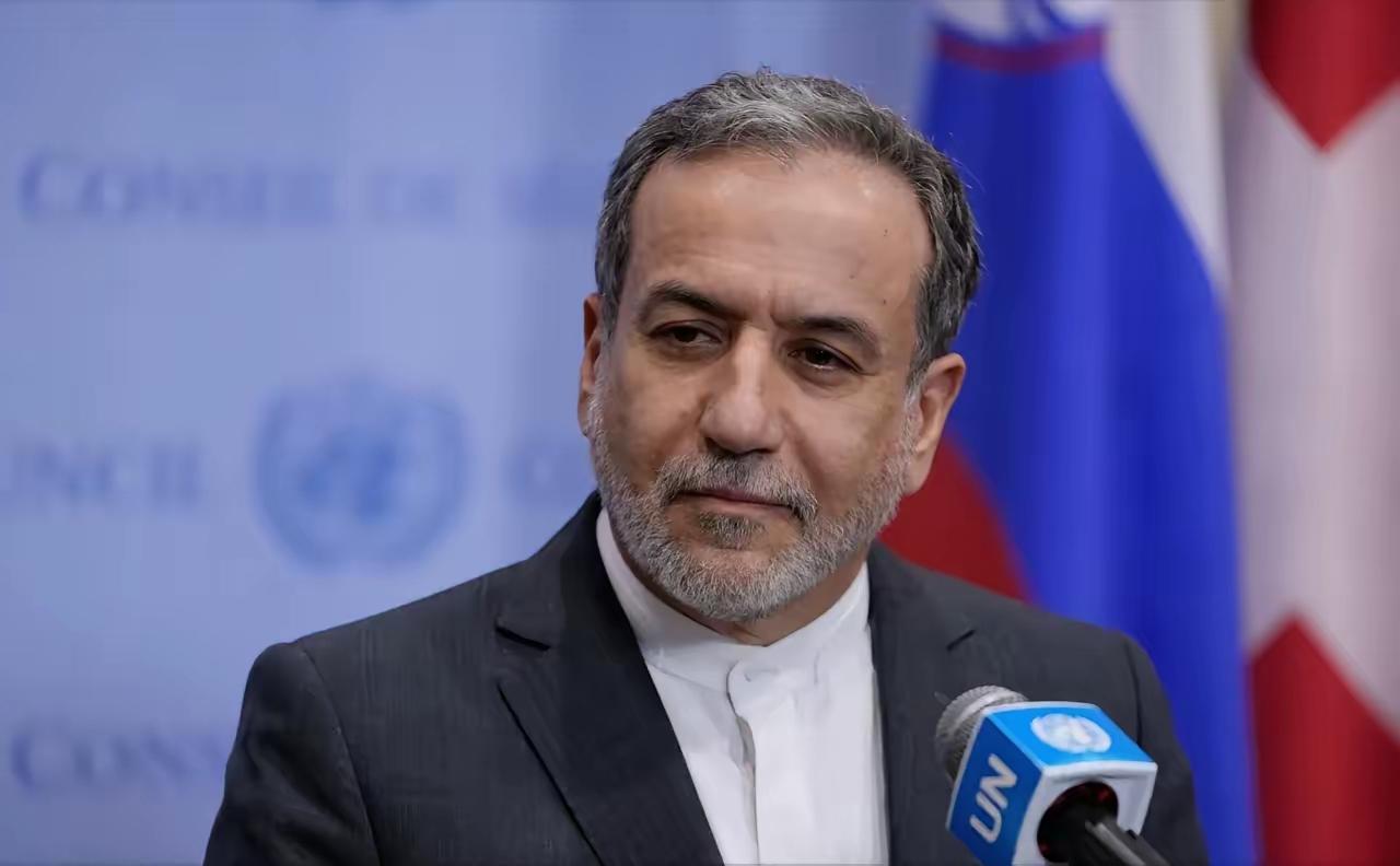 伊朗外长阿拉格奇说：“伊朗没有能力打击美国本土。”这家伙说话一直软绵绵的，真是让