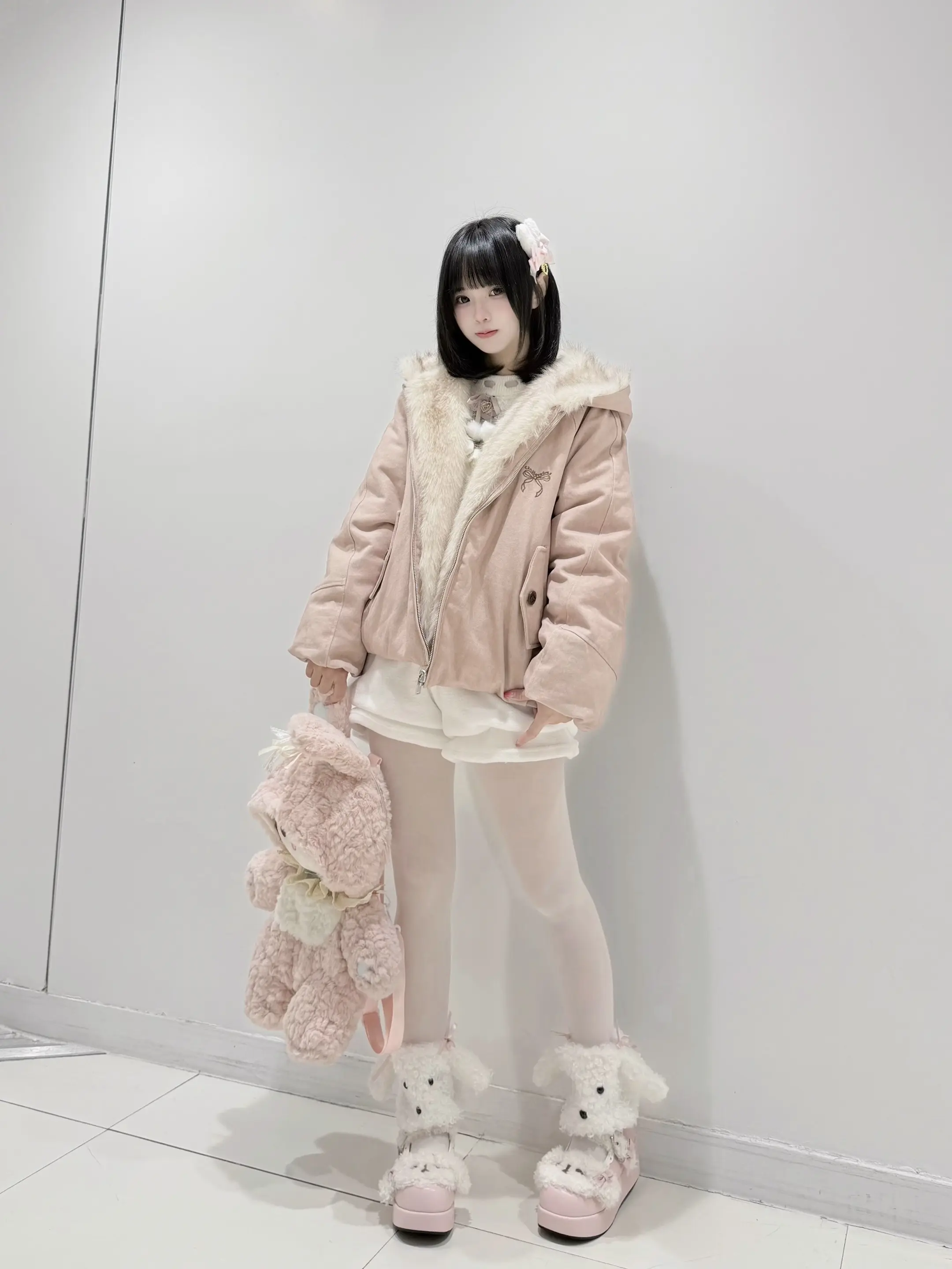 总想透过你的眼睛 看见你幸福的笑