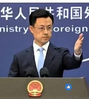 平时咱们老百姓出个国，带两瓶液体化妆品都得被安检翻个底朝天。结果这下可好，120