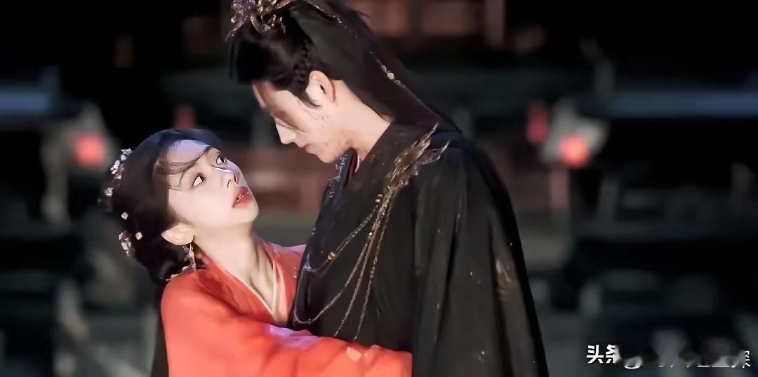陈飞宇王影璐主演的《献鱼》，虽然没开播前夸赞的宣发铺天盖地，可真的等播出了，差评
