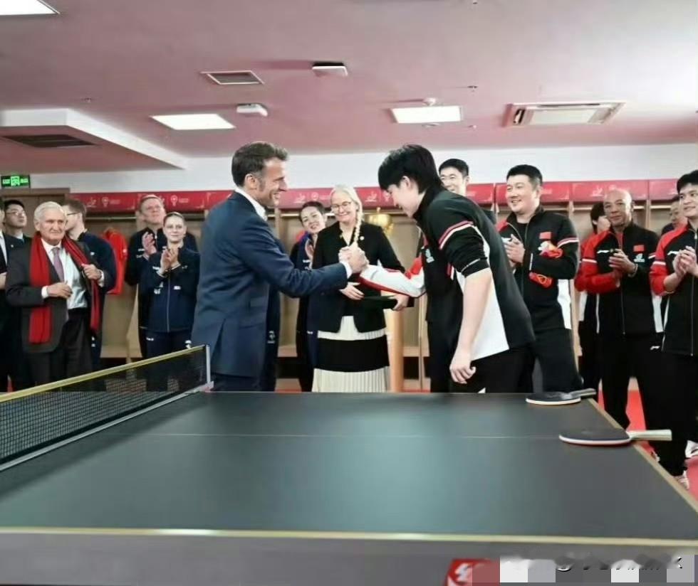 王楚钦:这个球总统来了我也得扣杀一个[呲牙]

马克龙和勒布伦对阵王楚钦和林诗栋