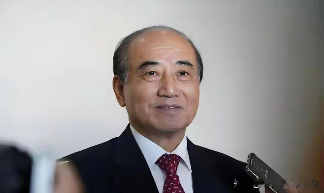 近一段岛内政坛乱哄哄的，许多人都想起了王金平。

谈出国民党又被民众党排挤出党的