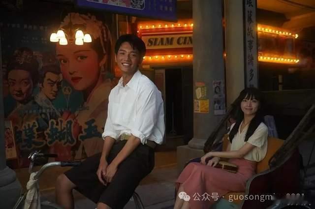 从技术层面说，这部电影爆红的一个原因是演员都很干净、很漂亮，主要演员都是素人，既