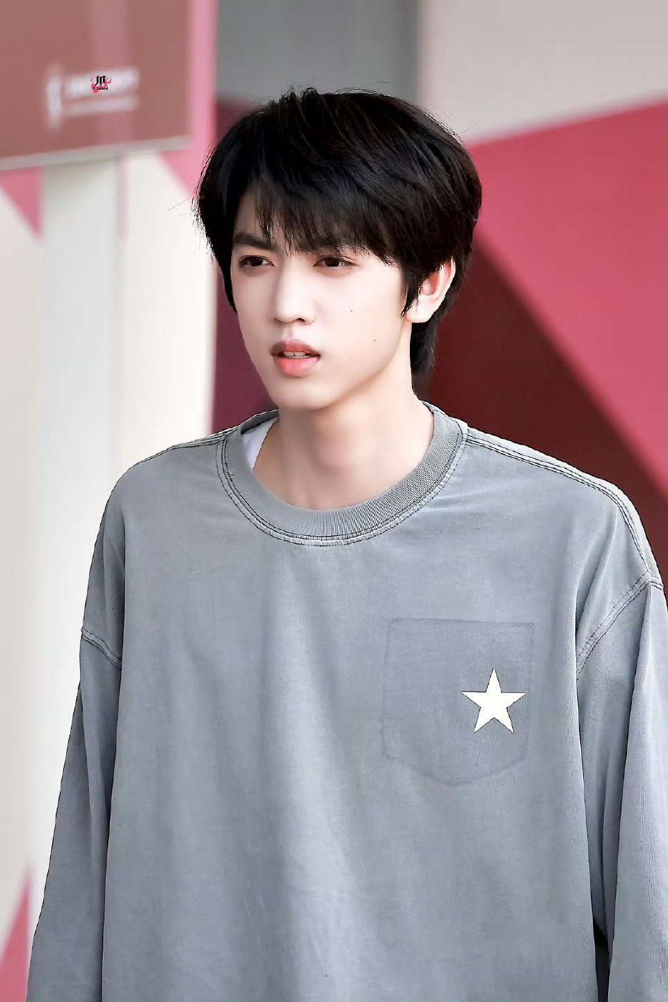 张桂源我们的少年时代2外拍路透张桂源跑起来好青春 张桂源我们的少年时代2外拍路透