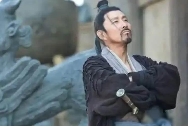 有个人，一辈子没打过仗，没坐过龙椅，没谋过天下。

但他最后的头衔，是"太上皇"