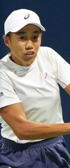 美网2025 女单首轮，从资格赛突围的张帅以3-6 3-6不敌16号种子本西奇，