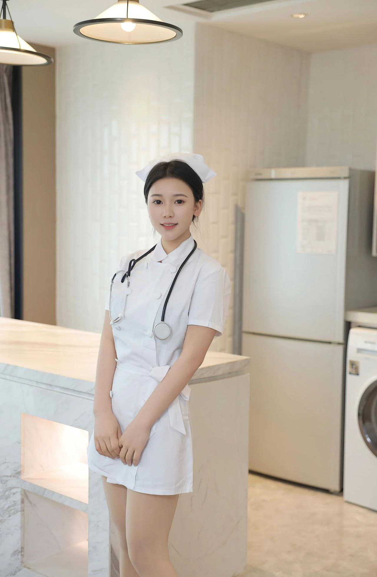 护士姐姐今天说可以上门检查好身材性感女神 高颜值女神聚集地 丝袜美女控 丝袜美女