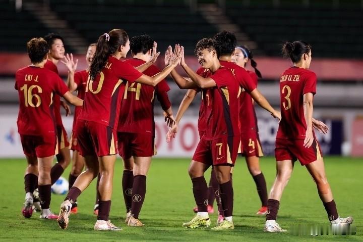 马德兴报道，国际足联理事会主席团10月22日通过多项重要决定，推动全球女子足球发