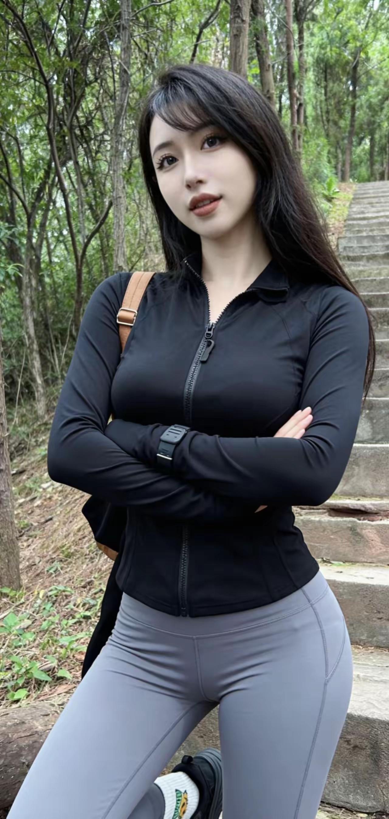 惠州的山惠州的水，惠州的姑娘就是美。