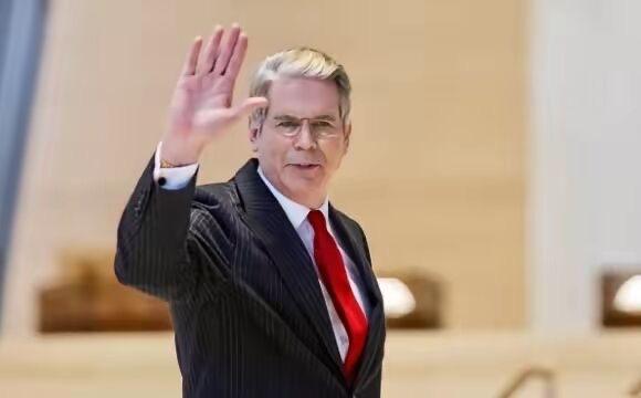 9月21日，财联社消息，美国财政部长贝森特就伊朗局势发声，直言无法预测这场冲突将