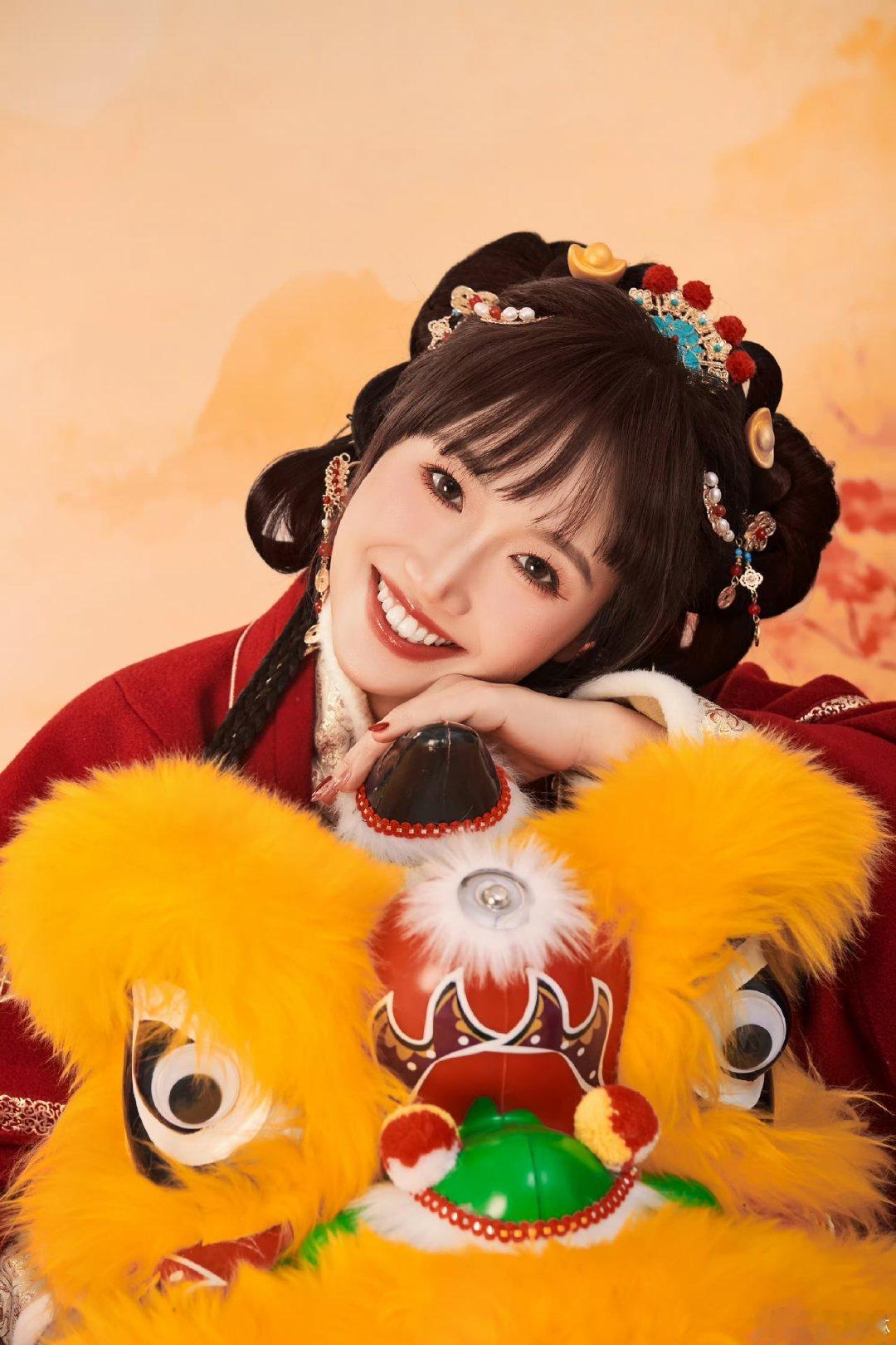 对比从前反差好大，如今一心拼事业思路在线。麦琳人瘦了感觉脑子都变好了麦琳事业心