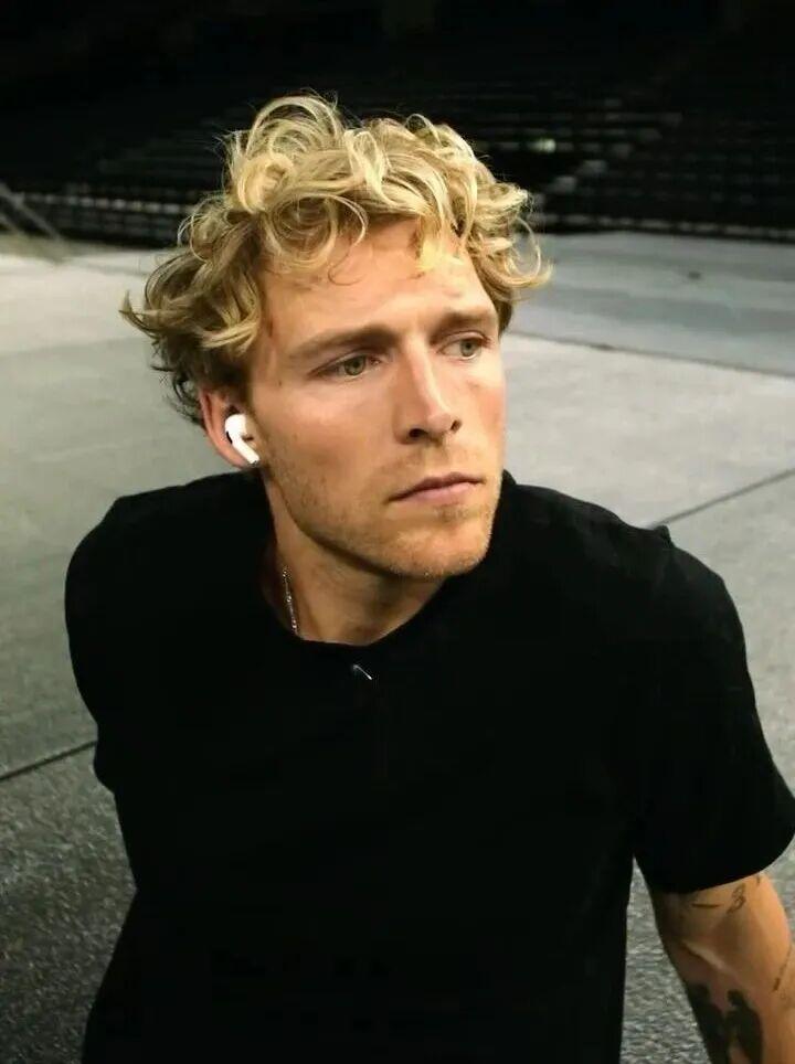 Christopher Nissen 虽然全球销量并不高，但是事实上是丹麦近年来